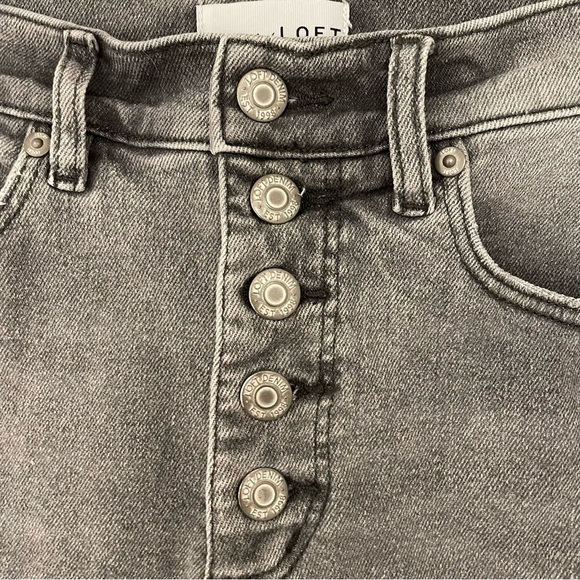 LOFT Button Front High Rise Ankle Length Skinny Jeans in Gray Size 26 - Picture 5 of 11